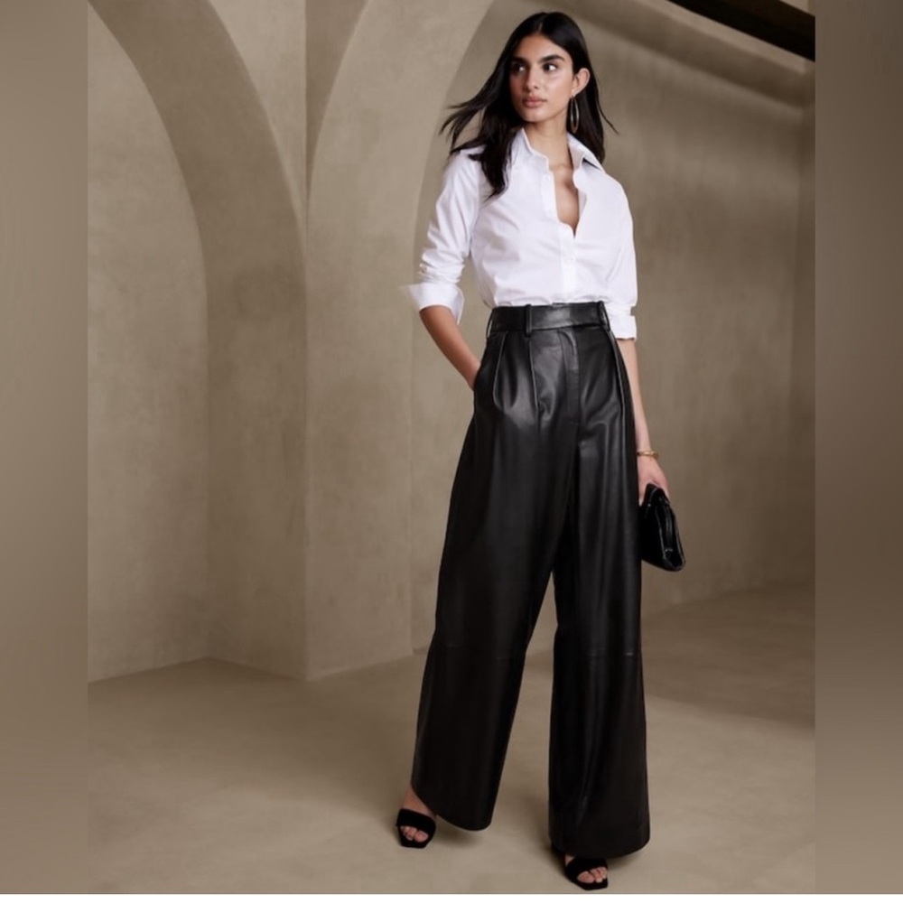 Banana Republic Black Cruise Leather Wide Leg Pant - Size 8